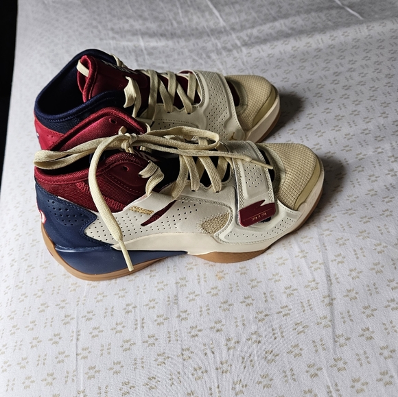 Jordan shoes - Picture 3 of 4